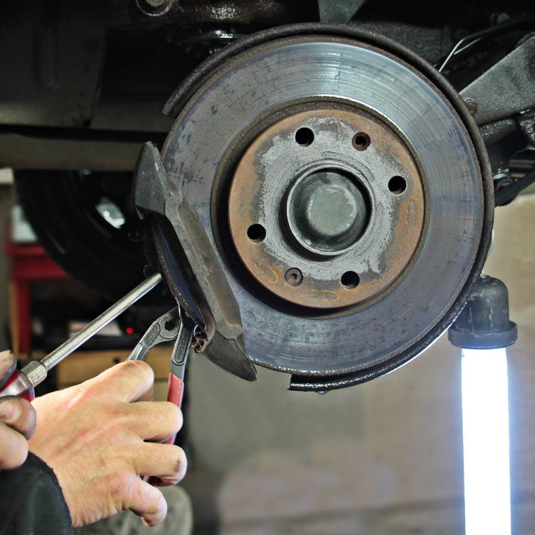 Brake pad replacement service Dubai